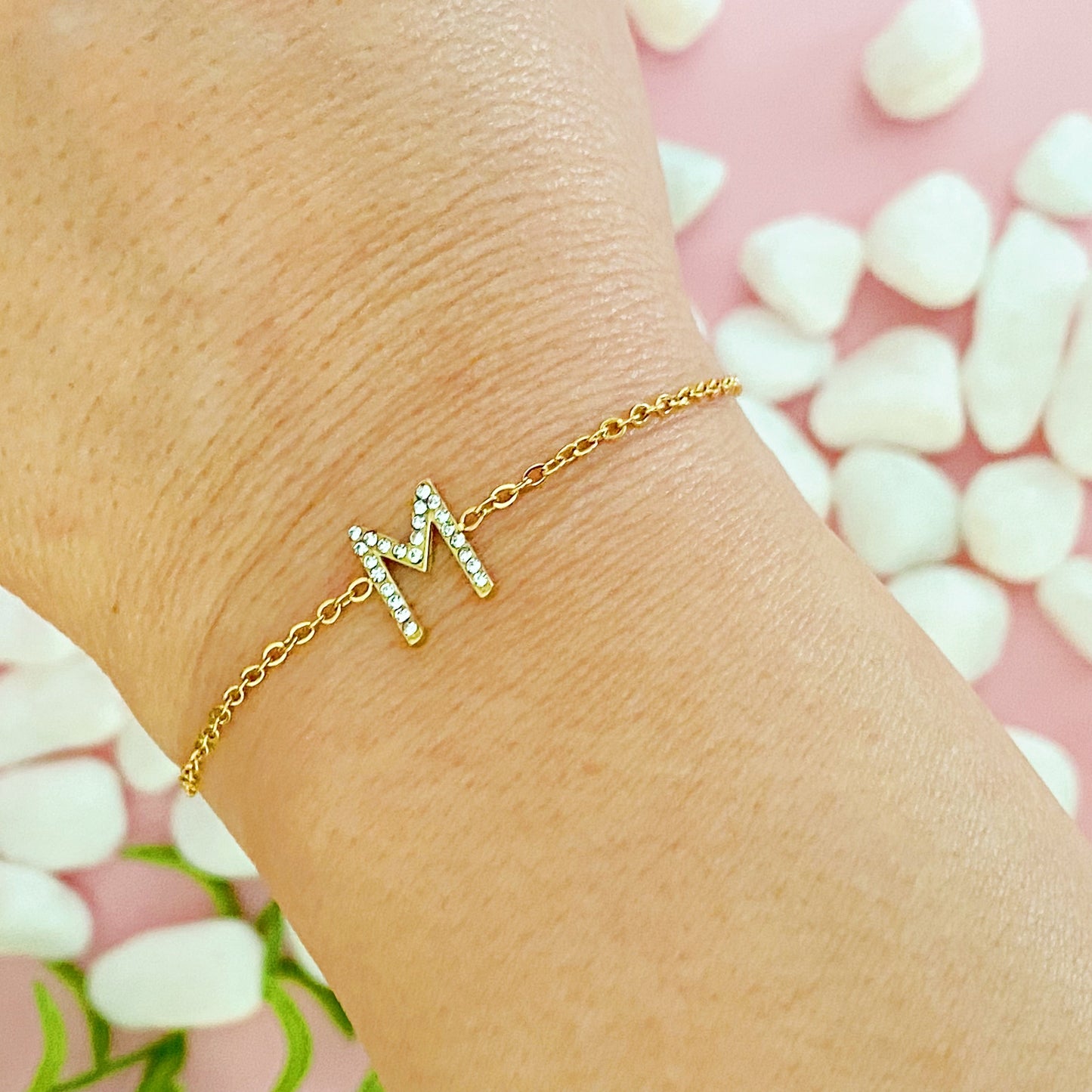 Zierliches Funkel-Armband mit Initiale