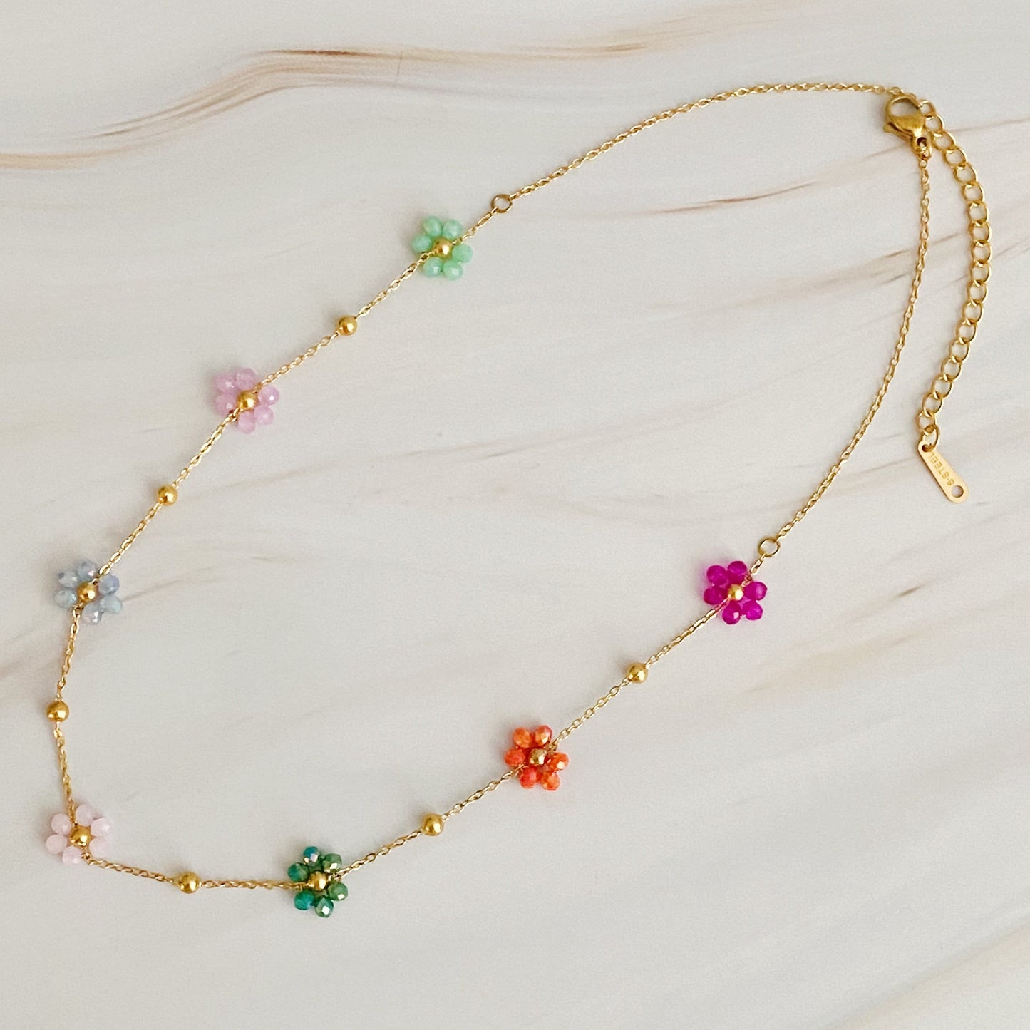 Romantisches Blumenfeld Perlenkette