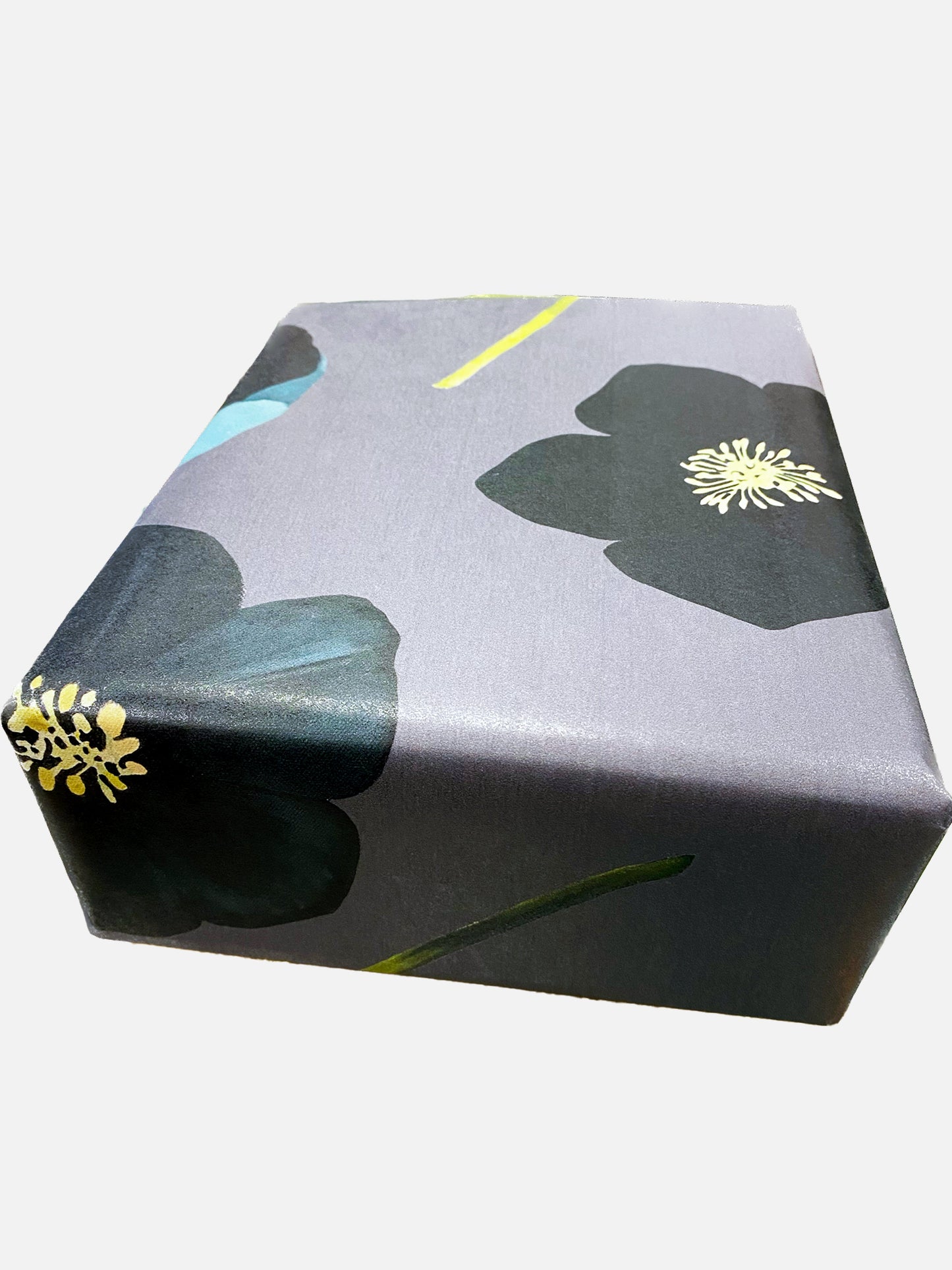Geschenkpapier: Grüne Winterrose auf Anthrazit
