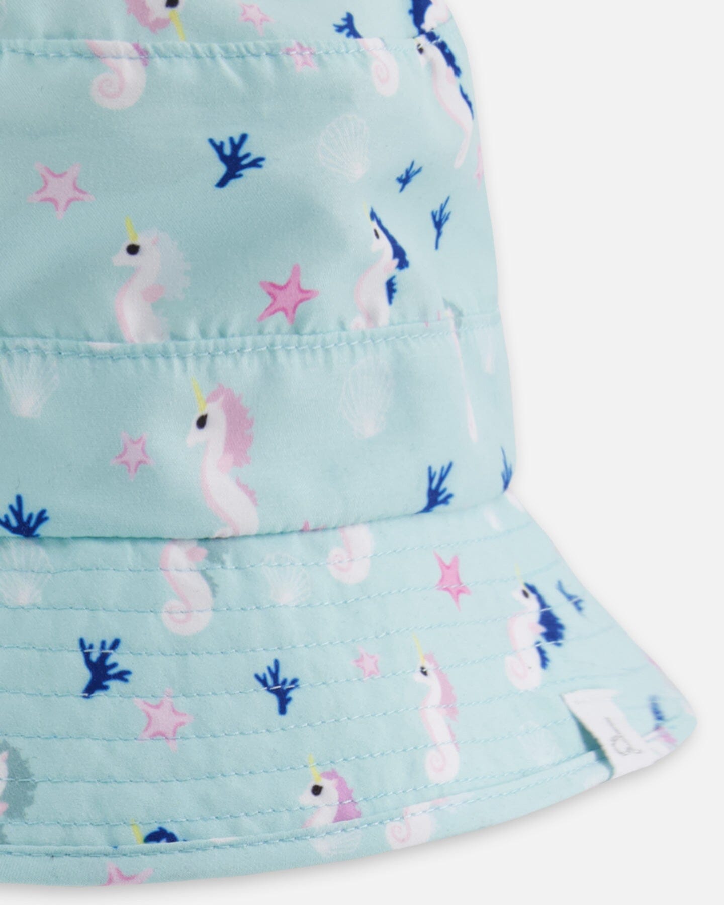 Strandhut mit blauem Seepferdchen-Print