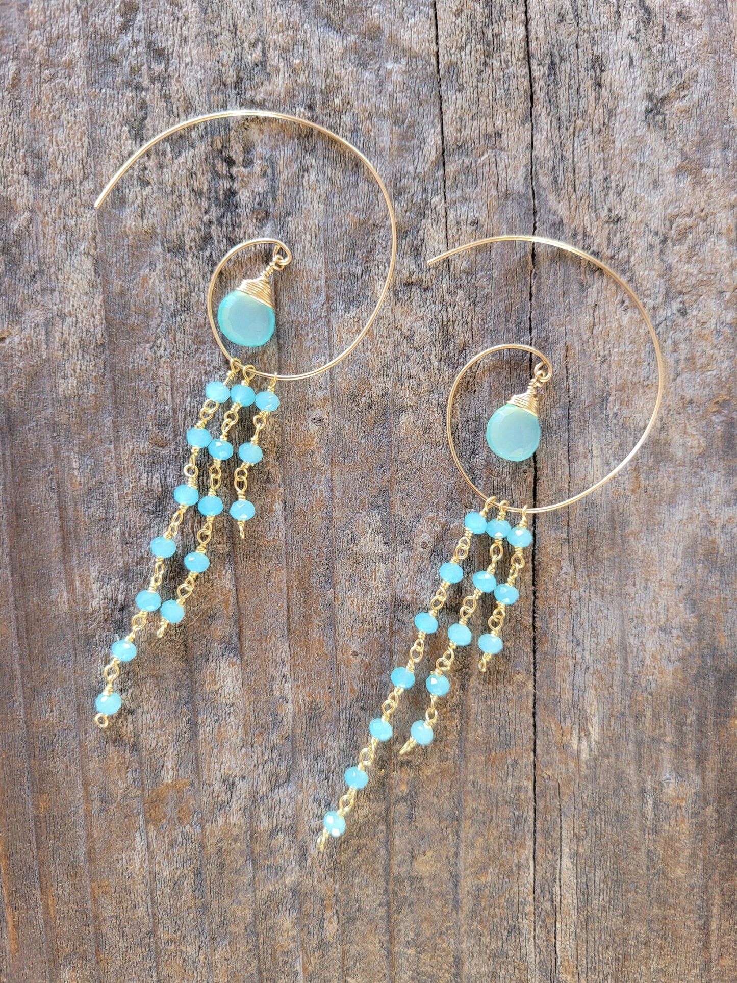 Jessica Hoop-Ohrringe aus Chalcedon