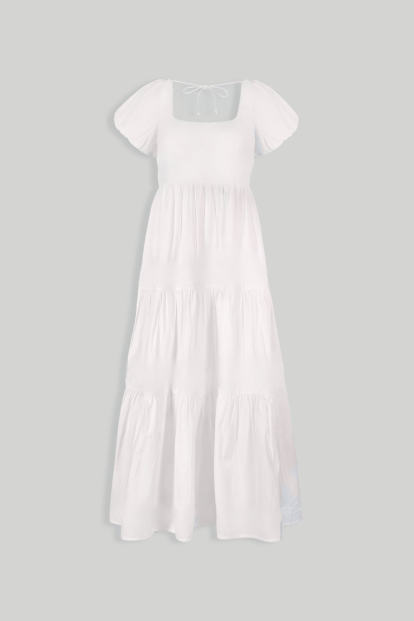 Gestuftes Kleid mit Puffärmeln in Weiß