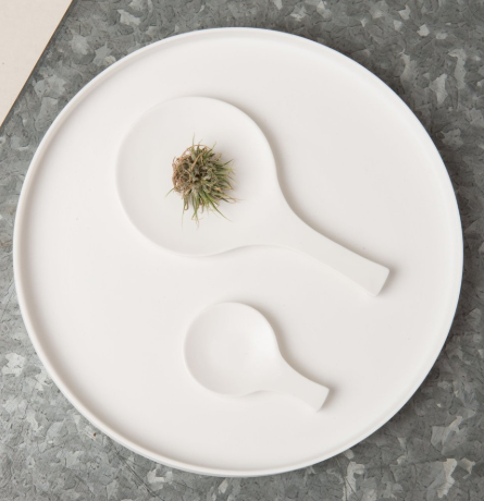 SERVING PLATE