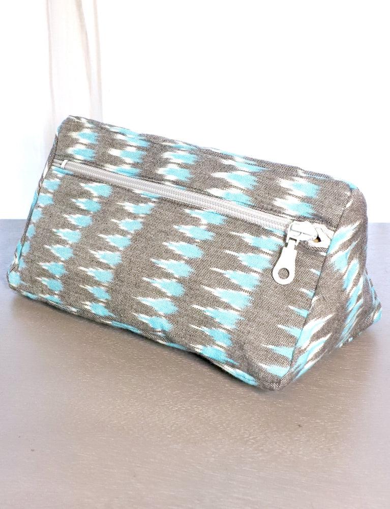 Graue Teal Ikat Kulturtasche