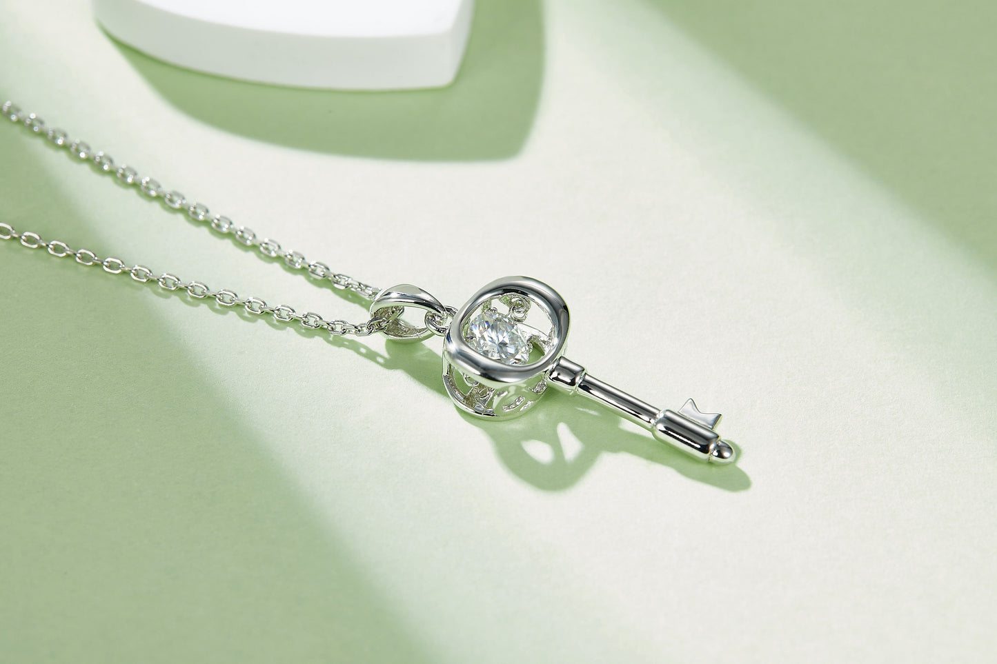 Set With Top-quality Moissanite, This Luxurious And Fashionable Light Luxury Trend Jewelry Necklace Pendant Is Made Of S925 Silver Electroplated With Platinum