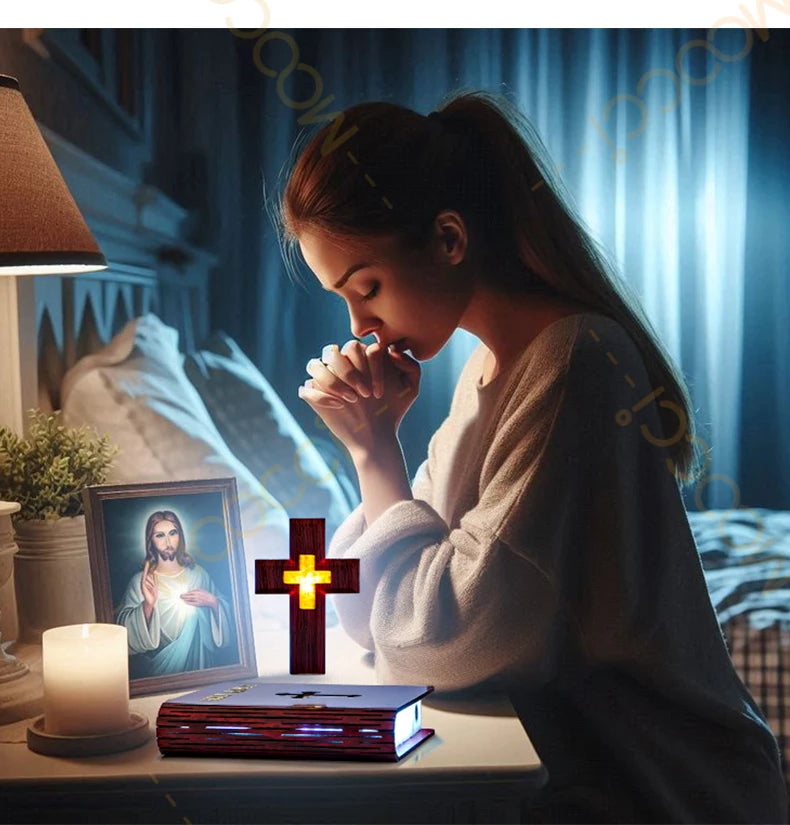 Christliches Jesus Bibelbuch Basis Perfekt Infus Spirituelle Eleganz Schlafzimmer Atmosphäre Magnetisch Schweben Schwebendes Buntes Kreuz