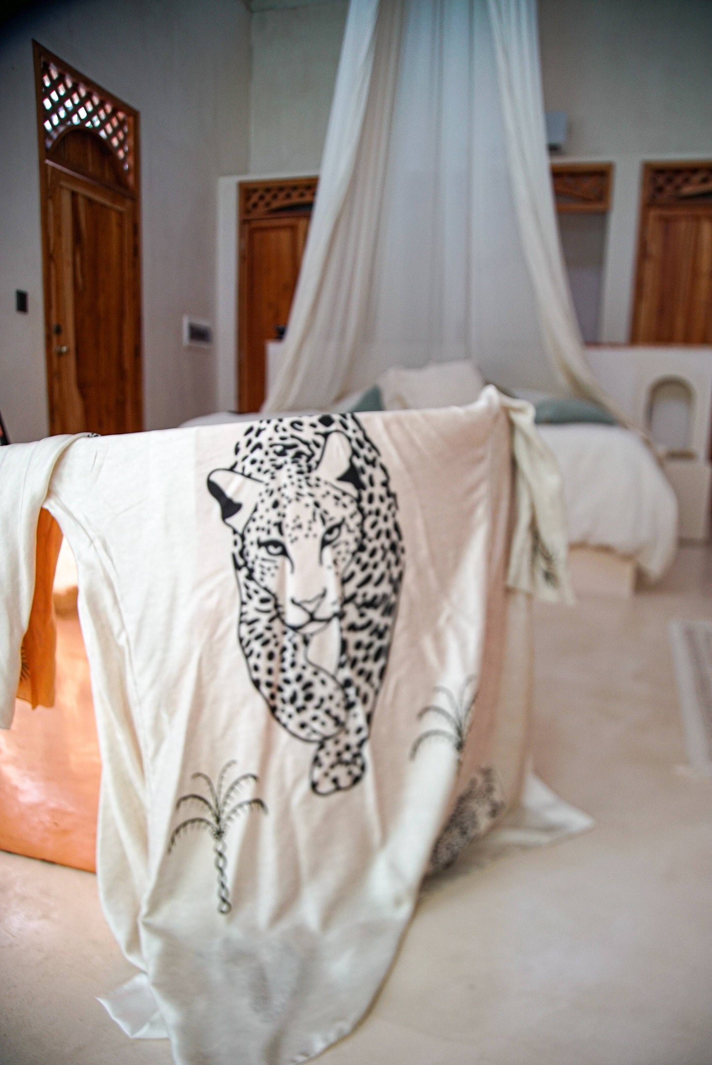 The Royal Robe Jaguar Kimono