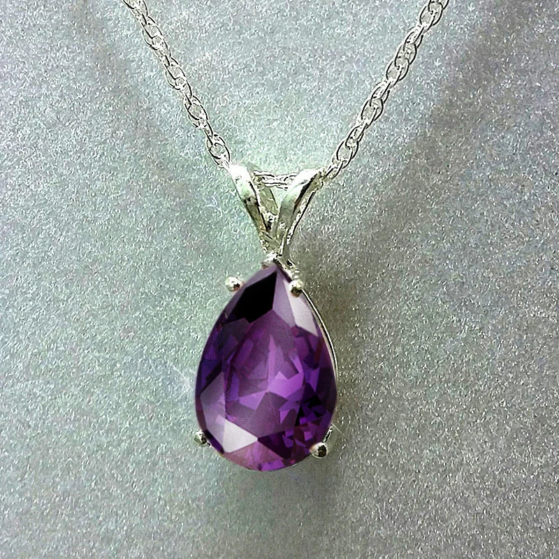 Huitan Water Drop Cubic Zirconia Crystal Women's Necklace Simple and Elegant Female Accessories Gift Wedding Jewelry 2021 Trendy