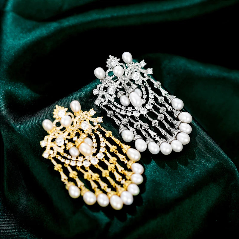 Elegante natürliche Süßwasserperlen-Quastenbroschen Luxus Glänzende Zirkonia-Blumenbrosche Anstecknadel für Damen Schmuck Weihnachtsgeschenke