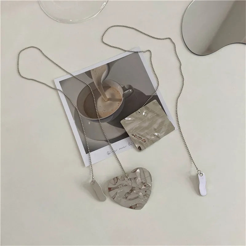 YANGLIUJIA Metal Heart Chain Brooch Personality Fashion Tassel Lovers Suit Accessories Christmas Gift