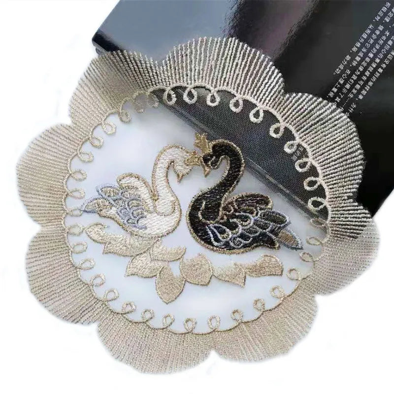 Modern Chinese Gold Embroidered Swan Pattern Round Table Mat Bar Counter Kitchen Coaster Christmas Wedding Festive Decoration