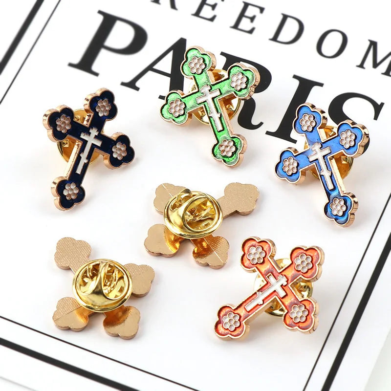 Emaille-Broschen Anstecknadeln Kruzifix Heiliger Christus Metallabzeichen Kreuz-Reversnadeln für Kleidung Vintage-Boutonnière Kragen Schmuck