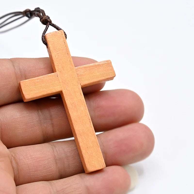 MX001 Katholisches Kreuz Halskette Jesus Christus Anhänger Choker Retro Schmuckstil Naturholz Halskette Großhandel Amulett