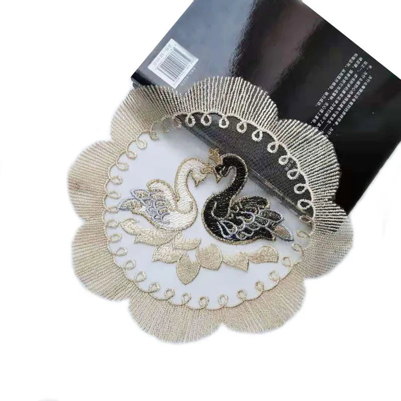 Modern Chinese Gold Embroidered Swan Pattern Round Table Mat Bar Counter Kitchen Coaster Christmas Wedding Festive Decoration