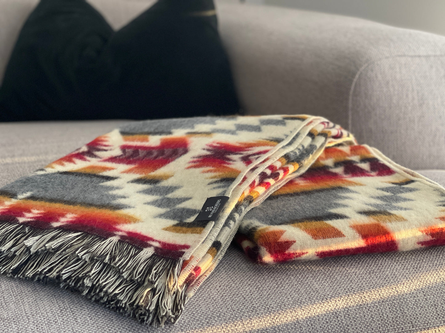 Secoya Throw Blanket - Campfire Ash