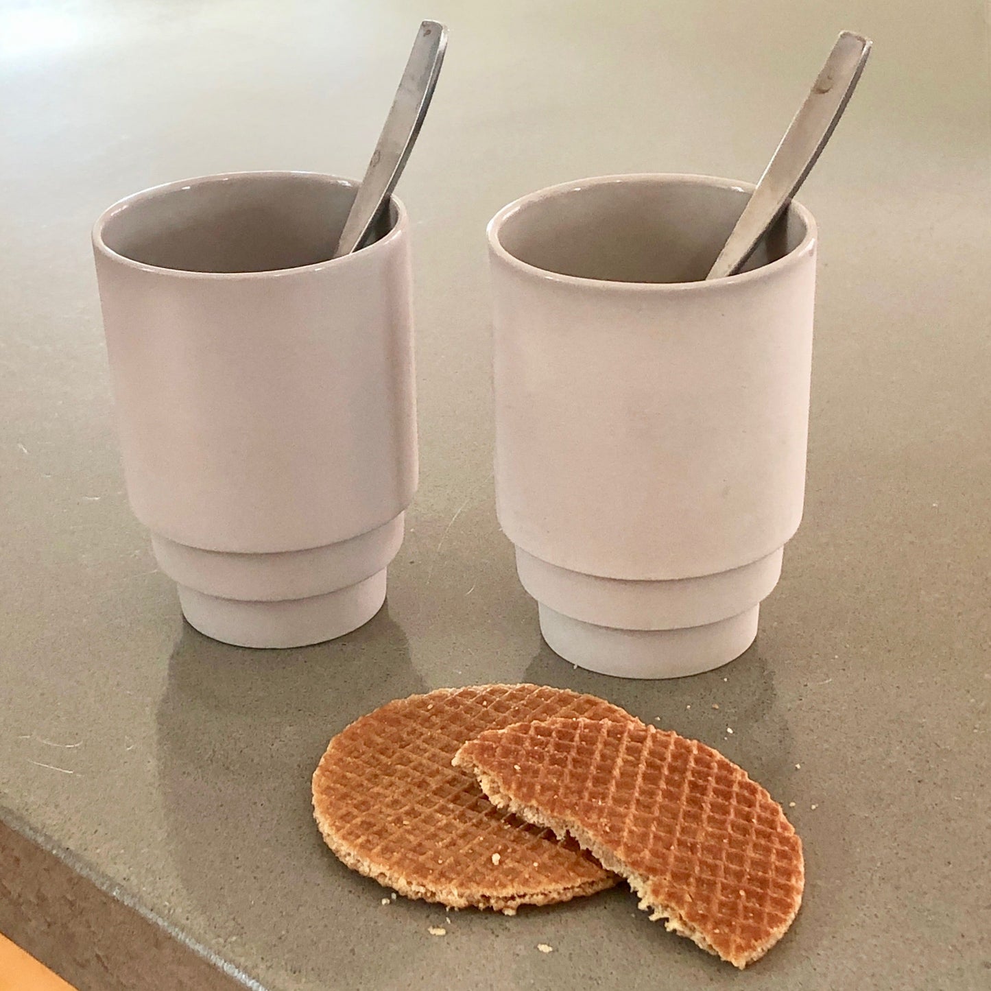 MONDAY MUG by PUIK - clean, stackable and sleek - 3 colors- set of 2