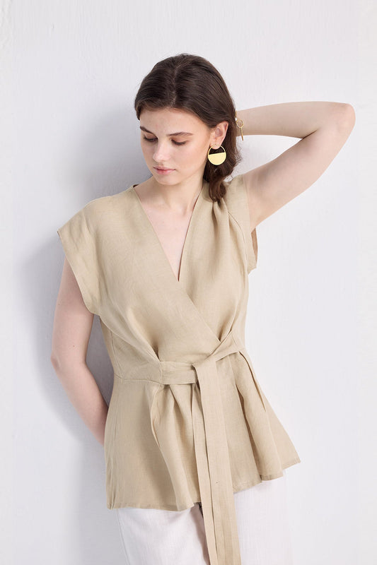 Power Moves Kurzarm-Top in Neutral Beige