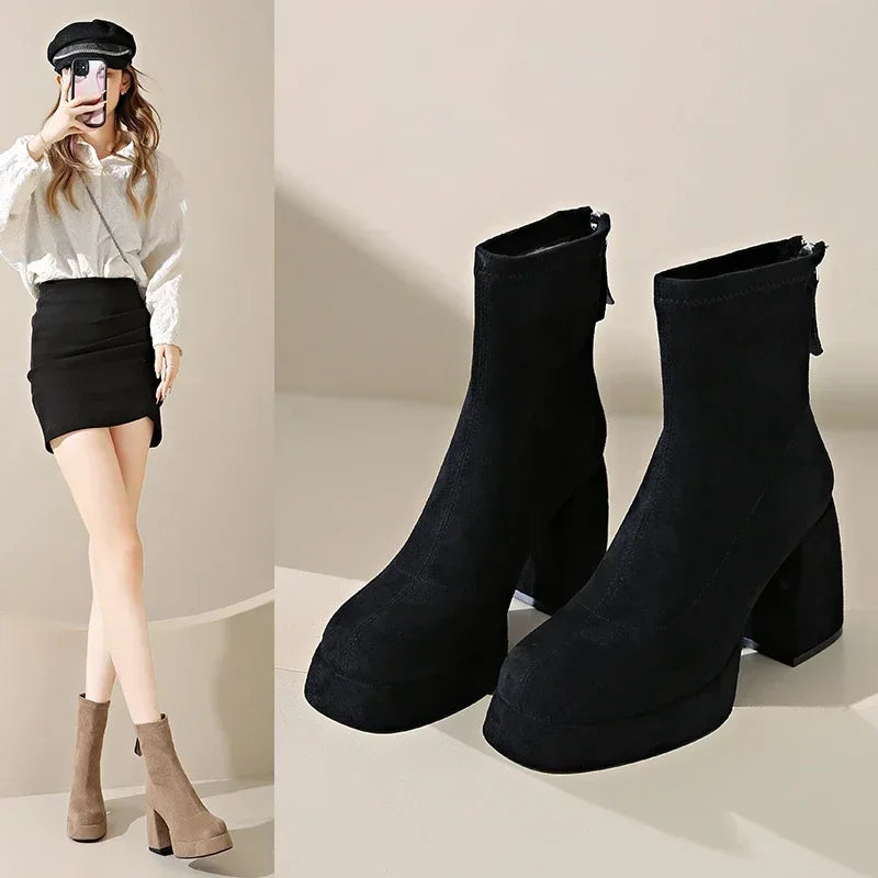2024 Damenmode High-Heel Stiefel Winter Neuer Britischer Stil Weiche Sohle Rutschfest Laufsteg Vielseitig Warm Haltend Lederschuh