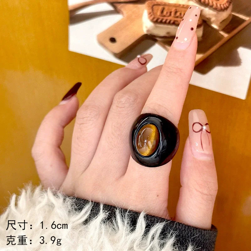 HANGZHI Unregelmäßige breite, klobige Ringe für Damen Vintage Acrylharz Herbst Winter Geometrischer Stapelschmuck Finger Accessoire