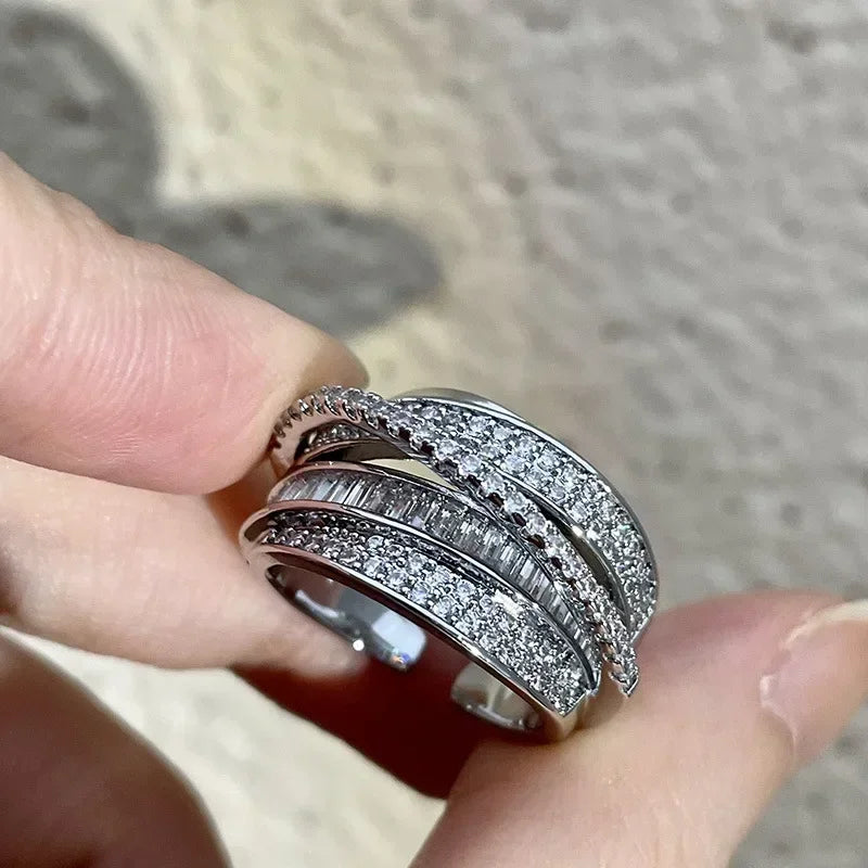 2024 Silberfarbener Strass-Ring Mehrlagige Wickelringe für Damen Hochzeit Vollzirkon-Fingerringe Mode Schmuck Geschenke
