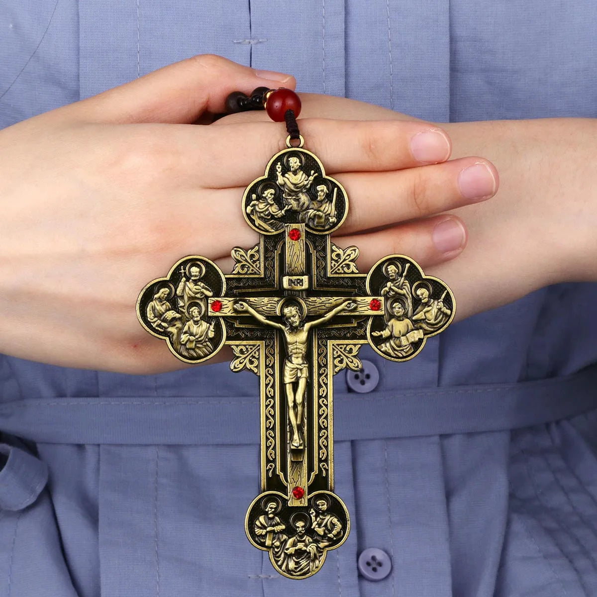 Diyalo Katholisches Metallkruzifix Jesus Christus Kreuz Anhänger Halskette Rosenkranz Holzkugeln Kette Halskette Damen Herren Schmuck Geschenk