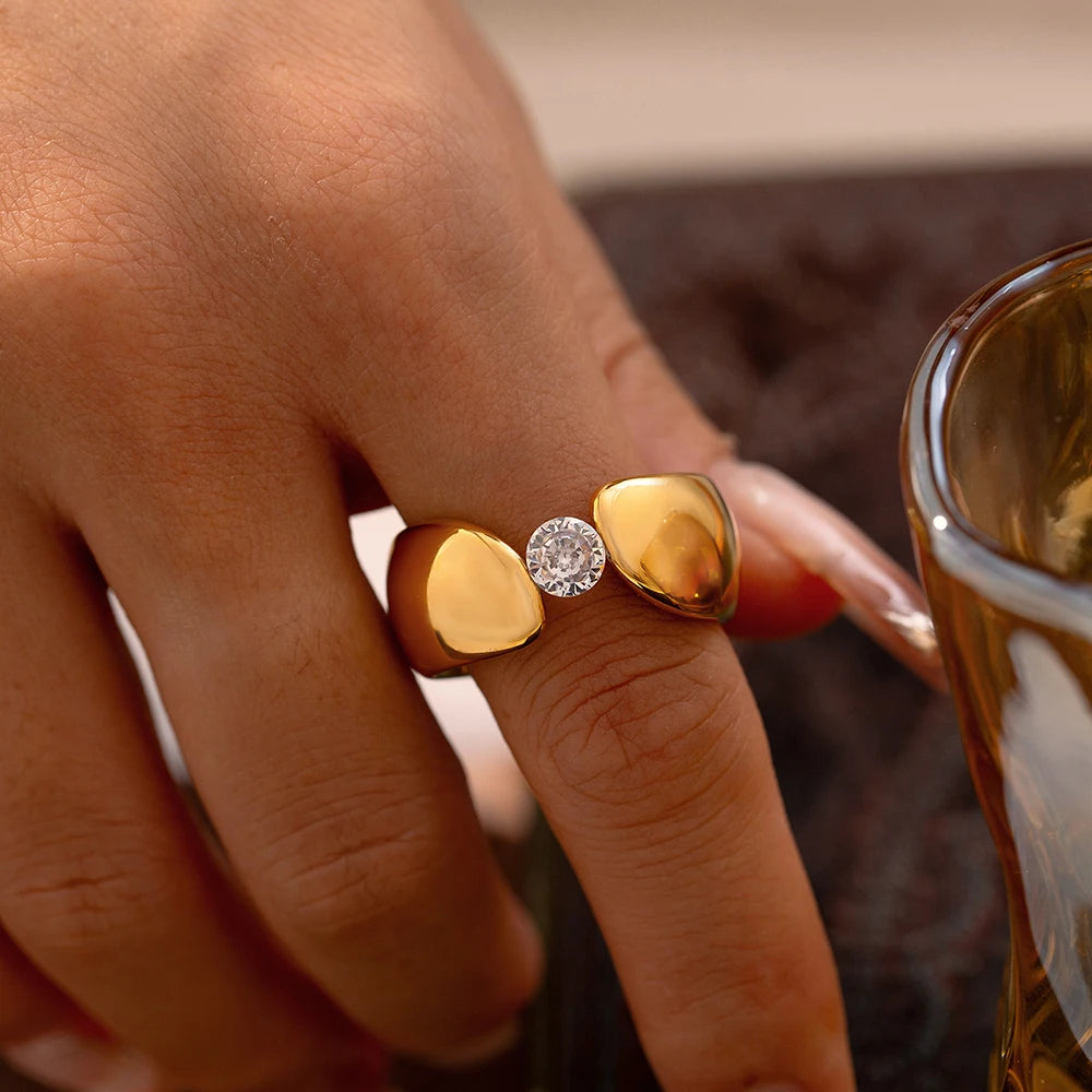 Trendy Stainless Steel Round Rings For Women Zircon Wedding Bands Women Finger Gold Silver Color Chunky Rings Waterproof Jewelry