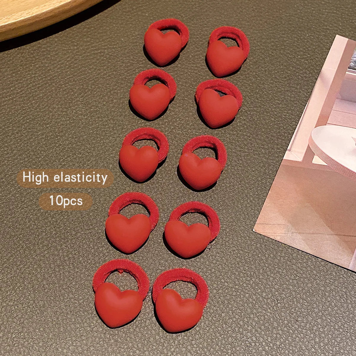 10 rote herzförmige Haargummis mit süßen und stilvollen Gummibändern, die sich als Haar-Accessoires für den täglichen Gebrauch eignen