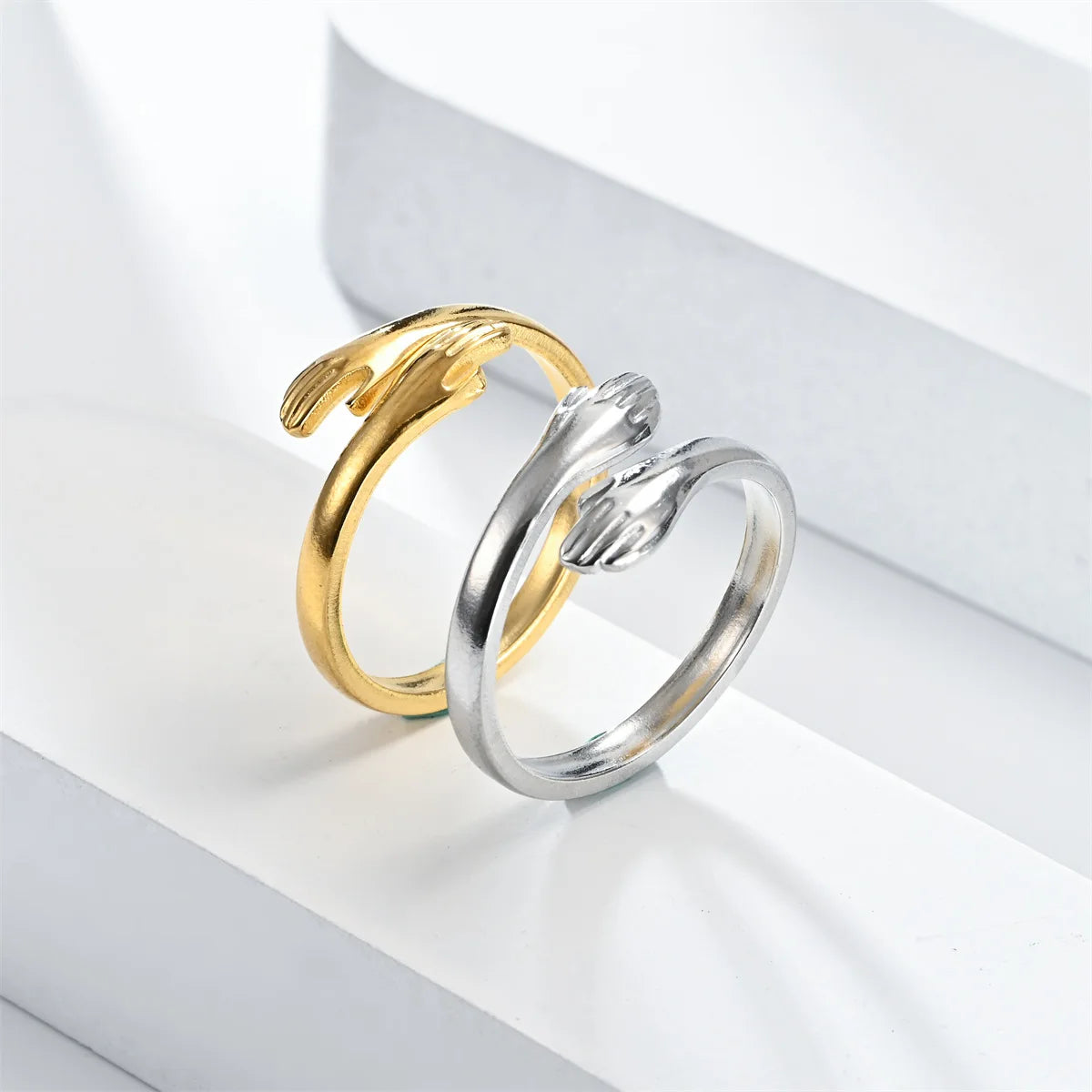 Runde, goldfarbene, liebevoll umarmende Umarmungs-Offenringe für Frauen, niedliche, kreative Hände, verstellbarer Schmuck