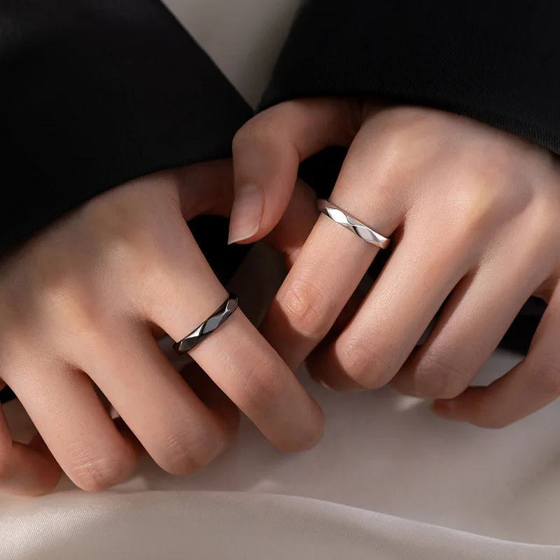Fashion Schwarz Weiß Ring Geometrische Unregelmäßigkeiten Glatte Paar Verstellbare Ringe Einfachheit Studentenparty Schmuck
