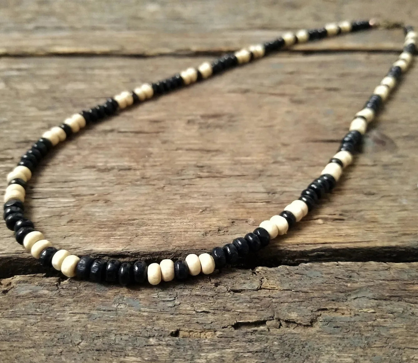 Men's Necklace Natural Coconut Pearls, Heishi Pearls in White Natural Shell and Black Wood  Beaded Surfer Necklace