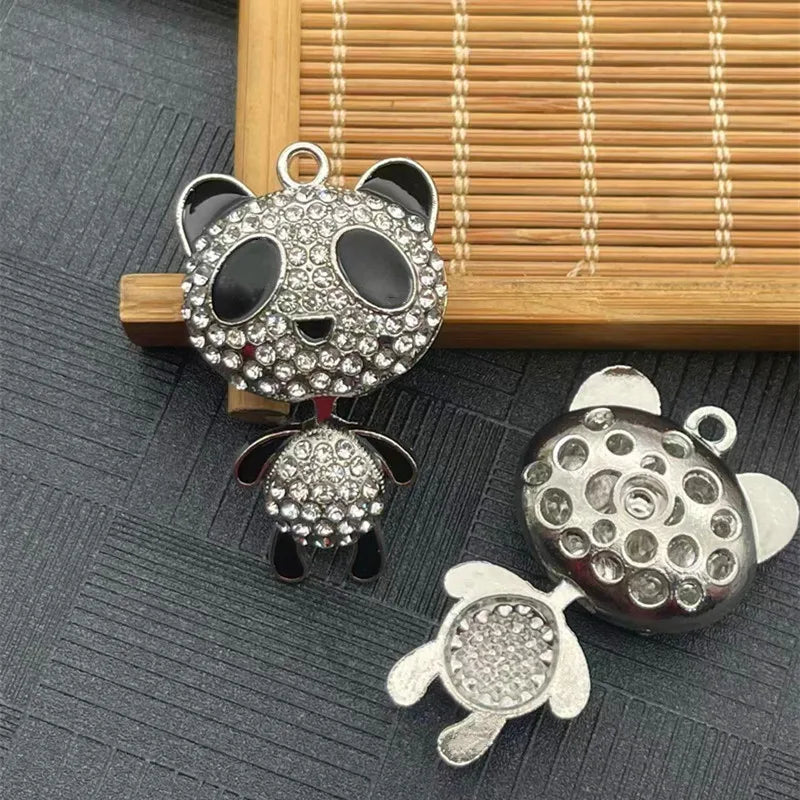 Fashion Movable Panda Necklace Lady Exquisite and Cute Cartoon Animal Hip-hop Personality All-match Pendant