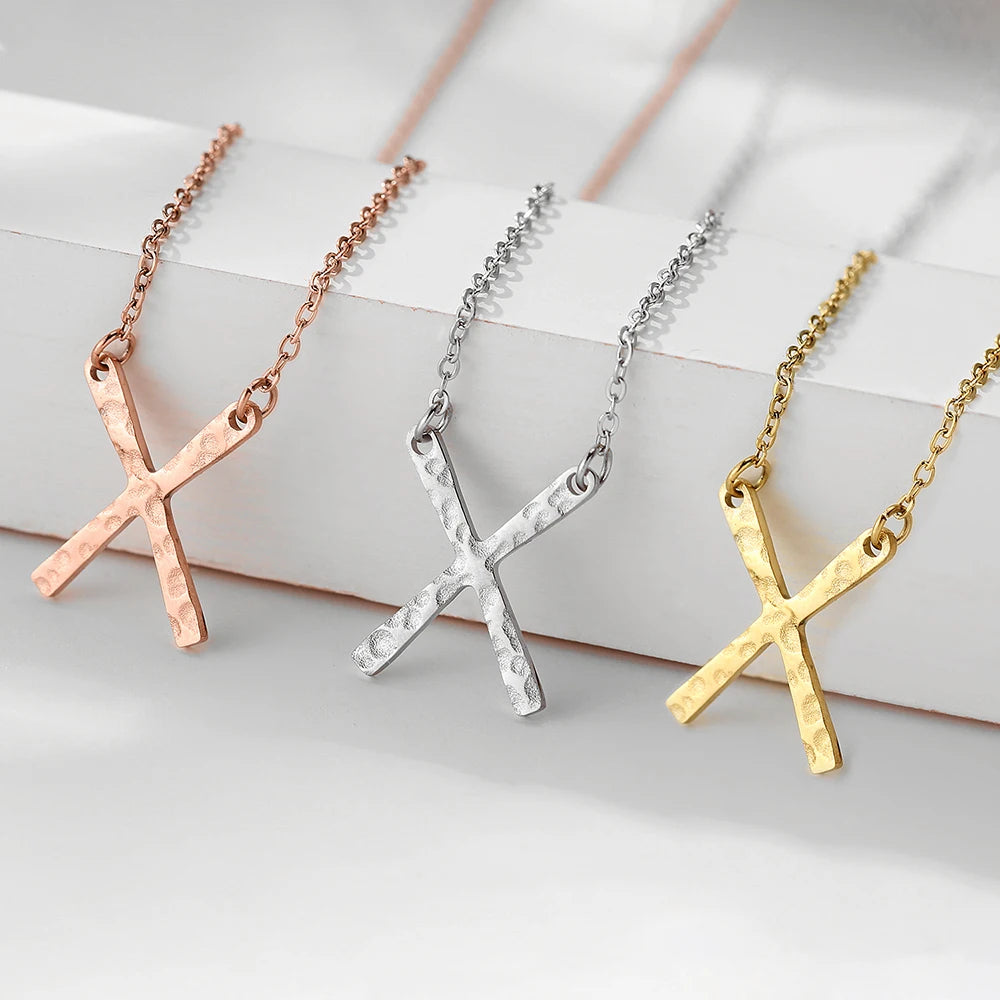 e-Manco Punk Edelstahl Halskette Damen Stylische X-Form Anhänger Halskette Einfache Dünne Halskette für Frauen Modeschmuck
