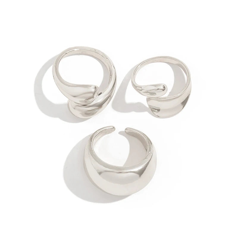 Fashion 4er-Set unregelmäßige Ringe für Frauen Punk-Persönlichkeit Gold-Silber Farbe Offene Ringe Party Täglich Weiblicher Schmuck