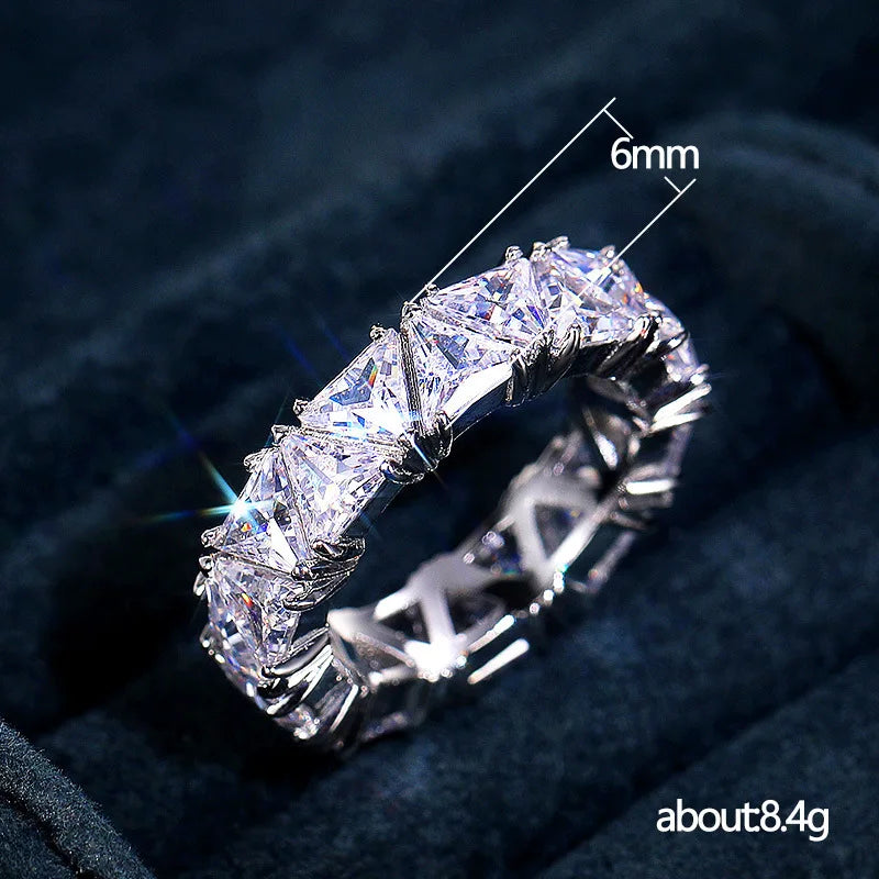 Luxuriöser 925er Sterling Silber Ring, Dreieckiger Zirkonring mit AAA Zirkonkristall, Verlobungsschmuck Geschenk für Frauen
