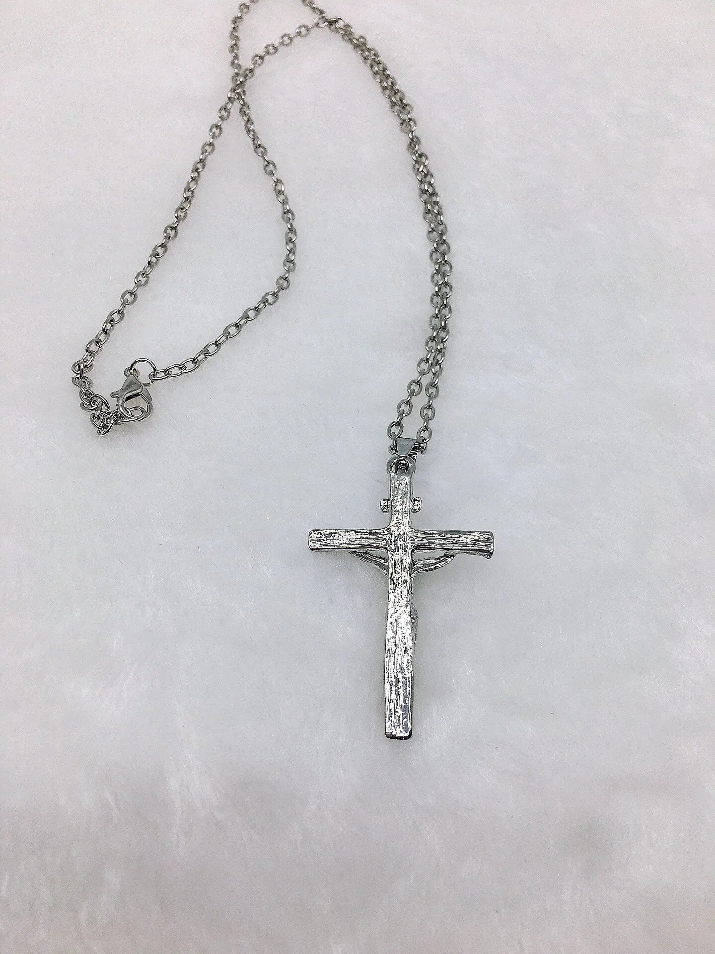 Mode Kruzifix Jesus Christus Herrenschmuck Gold Braun Silber Farbe Metall Kreuz Anhänger mit Halskette Halsketten für Damen