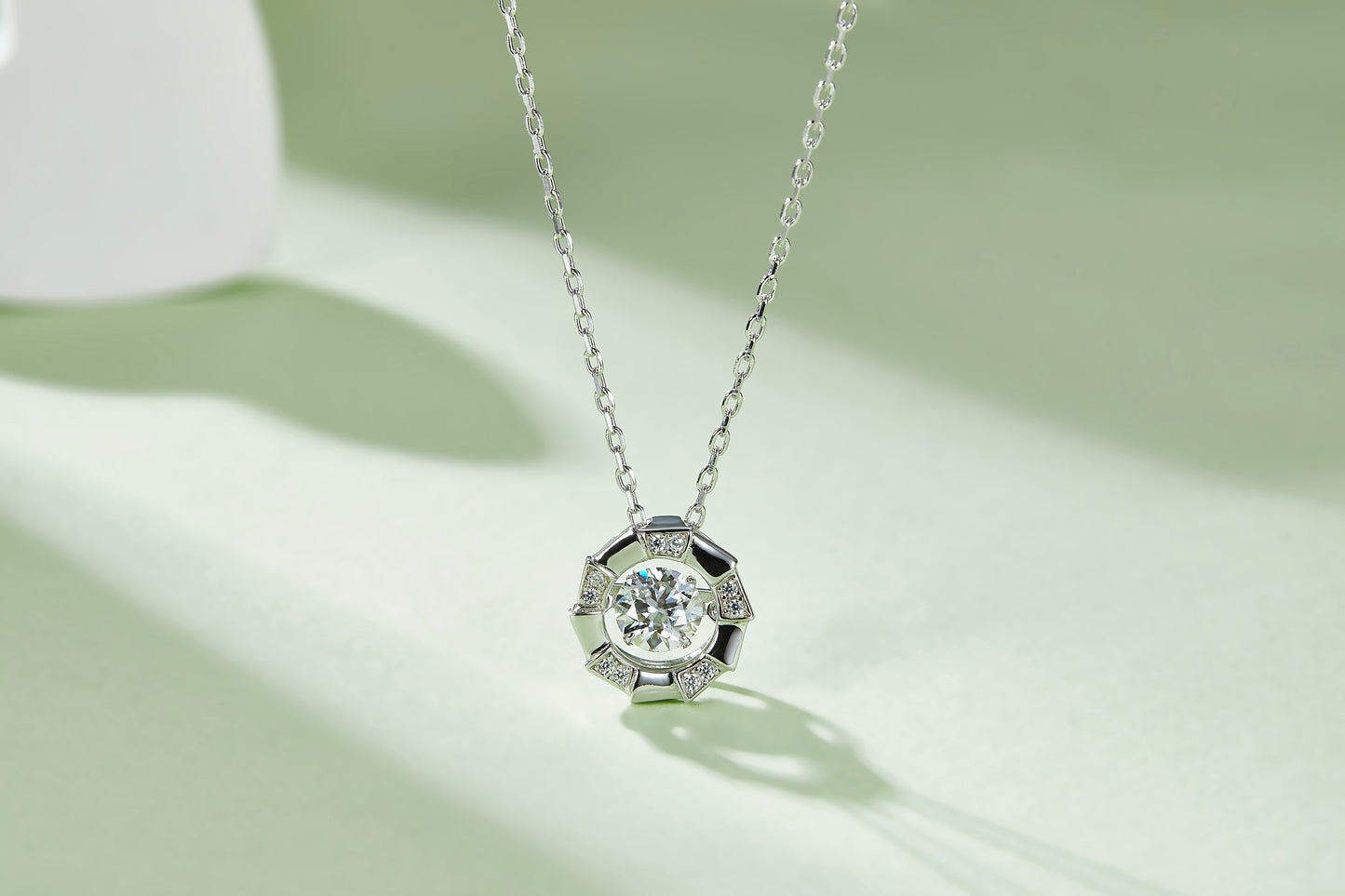 Set With Top-quality Moissanite, This Luxurious And Fashionable Light Luxury Trend Jewelry Necklace Pendant Is Made Of S925 Silver Electroplated With Platinum