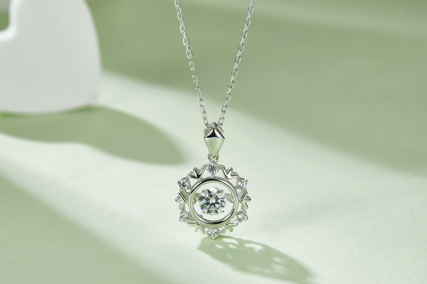 Set With Top-quality Moissanite, This Luxurious And Fashionable Light Luxury Trend Jewelry Necklace Pendant Is Made Of S925 Silver Electroplated With Platinum