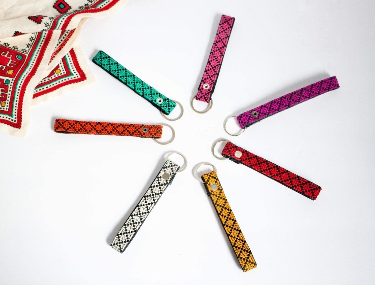 Lina Key Fob - Ecru